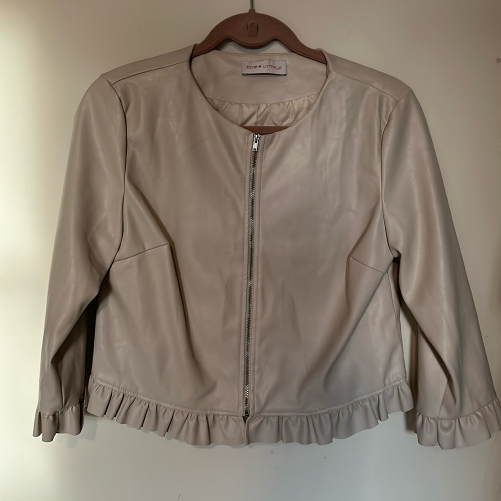 Cool pleather top size small petite